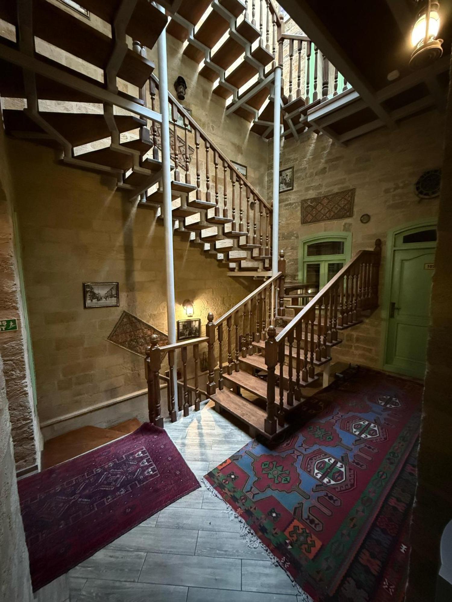 Sazeli Old Baku Hotel Ngoại thất bức ảnh
